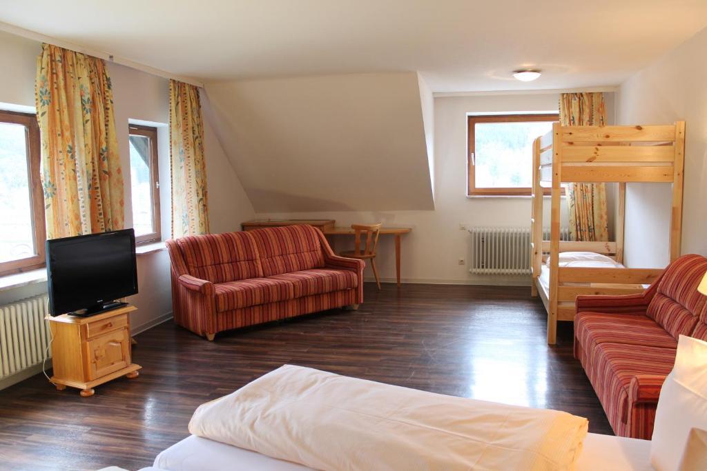 Action Forest Hotel - Kletterwald - Lasertag - Naehe Badeparadies Titisee-Neustadt Oda fotoğraf